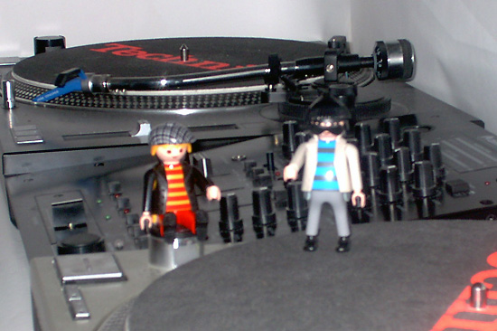 Learn How To DeeJay With Pete & Rob